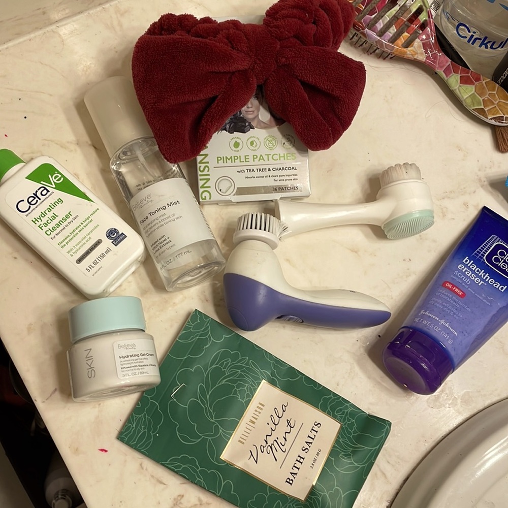 unused products, face toning mist, and skin care items (plus guasa and roller)❤️